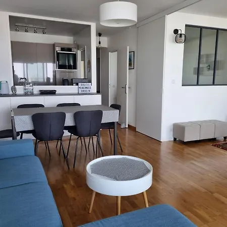 Appartement Face A La En Premiere Ligne Pour 6 Personnes Avec Menage Linge Et Wifi