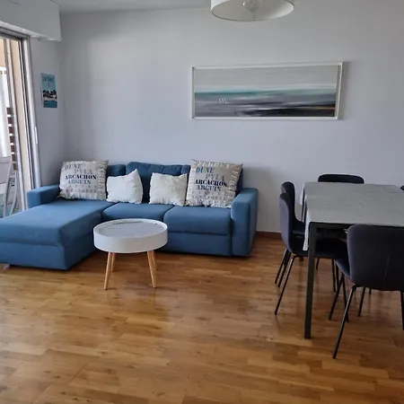 Face à La En Première Ligne Pour 6 Personnes Avec Ménage Linge Et Wifi Appartamento